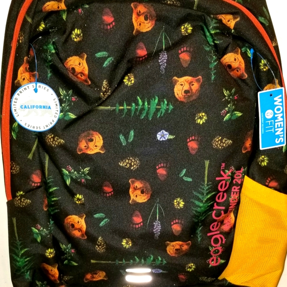 EAGLE CREEK WAYFINDER BACKPACK 20L. Black w/ gold trim. "GOLDEN STATE PRINT"!